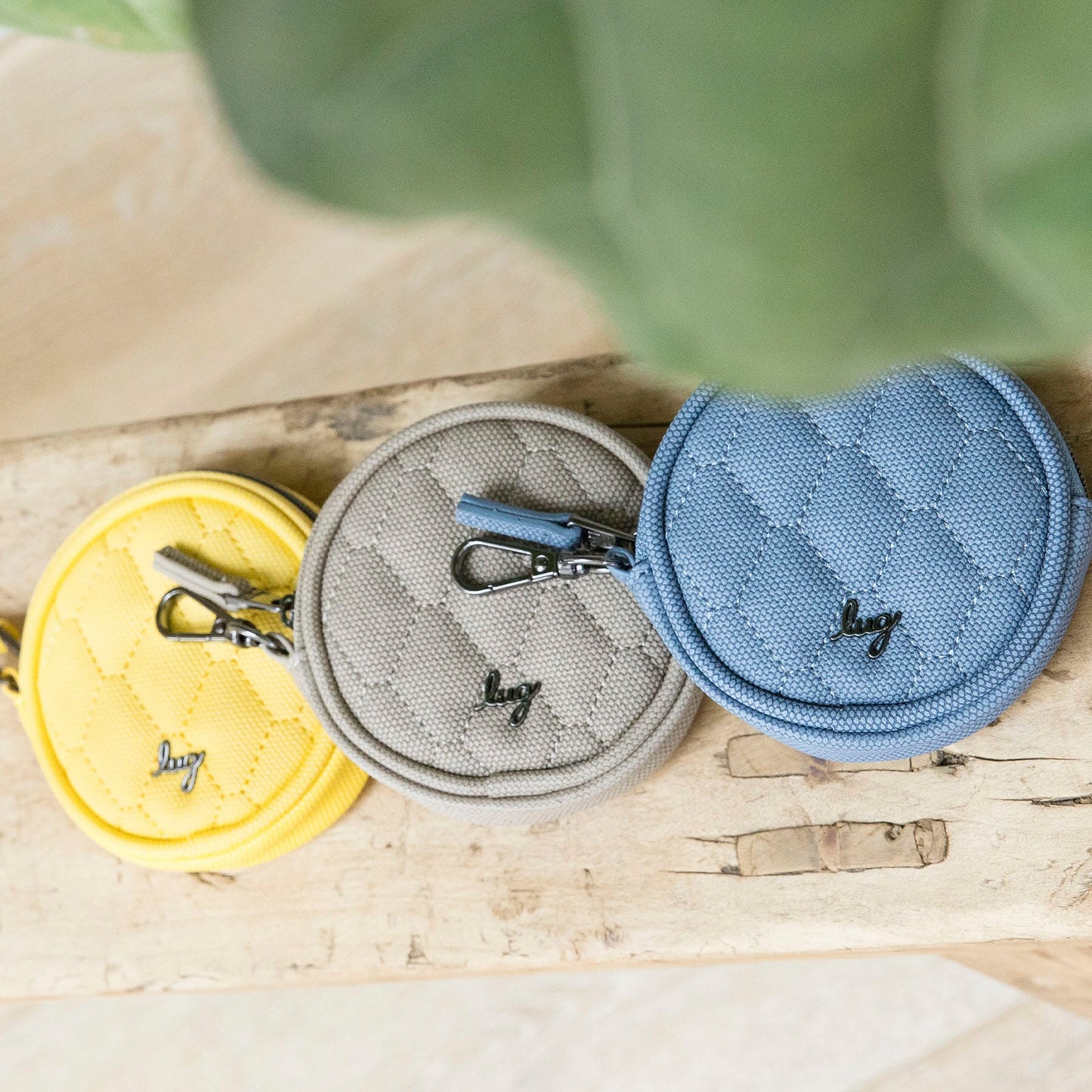 Circle Matte Luxe VL Pouch