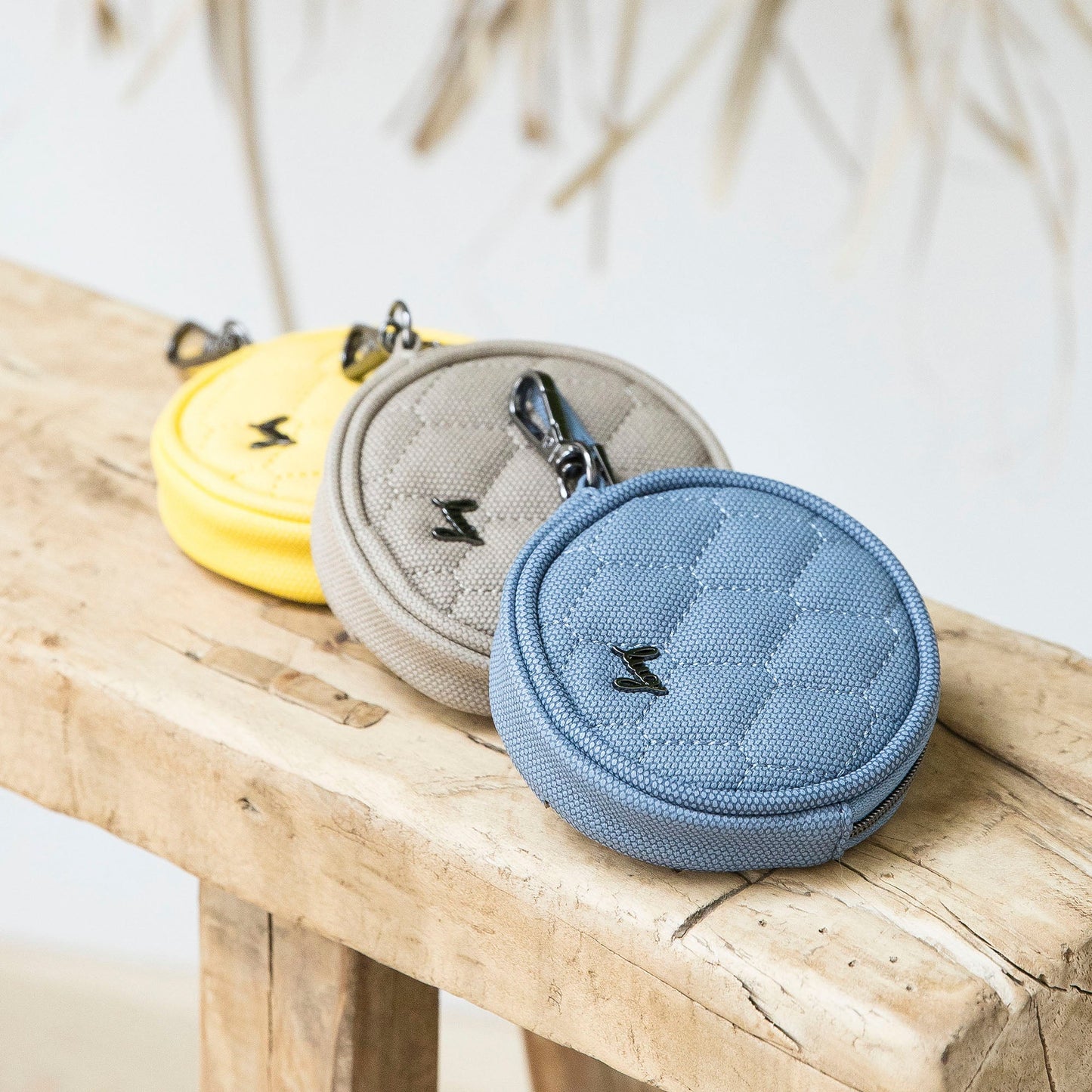 Circle Matte Luxe VL Pouch