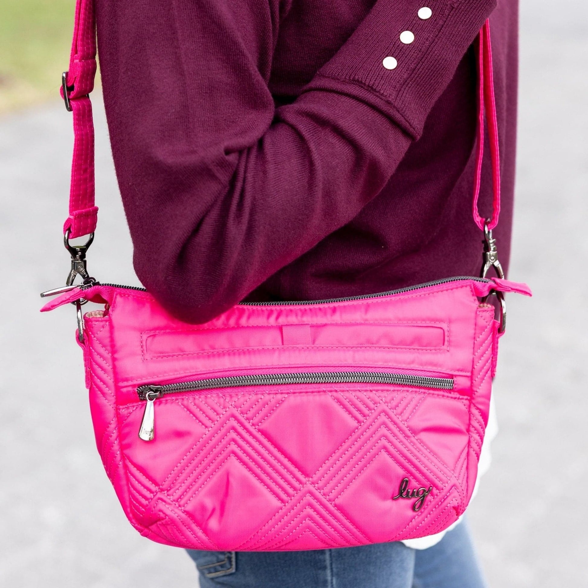 Dash Classic Crossbody - - dash_hover_f84b15ac-1025-4072-afeb-10b711e94b6b